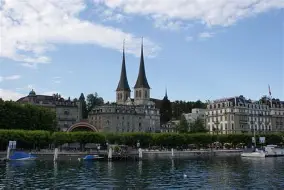 哈哈体育官网首页登录-莱比锡训练开放日，冲刺阶段复出首秀引欢呼，亚冠在即，阵容厚度经受考验