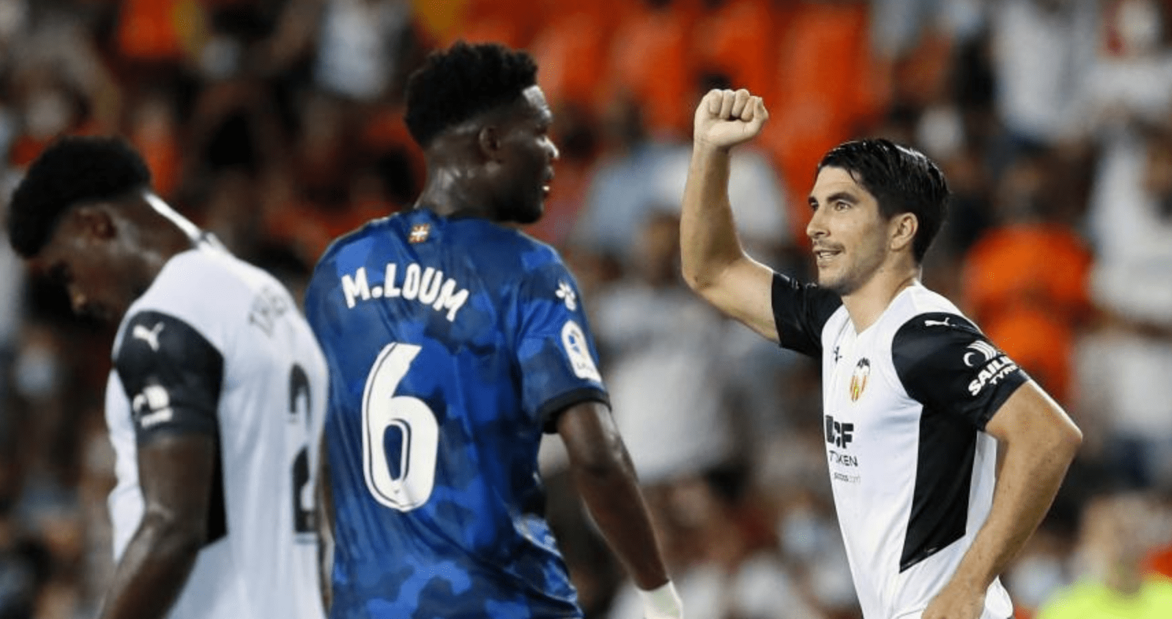 哈哈体育官网首页-瓦伦西亚集结日临场应变，志在法甲名次提升，底气十足，身体对抗强度拉满